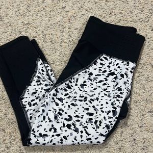 Excellent condition Athleta tights small